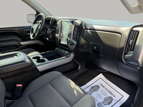 Used 2017 Chevrolet Silverado 1500 LT w/ Midnight Edition image 34