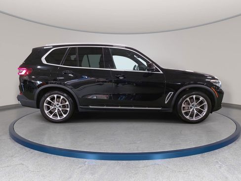 Used 2023 BMW X5 xDrive40i AWD/4WD image 4