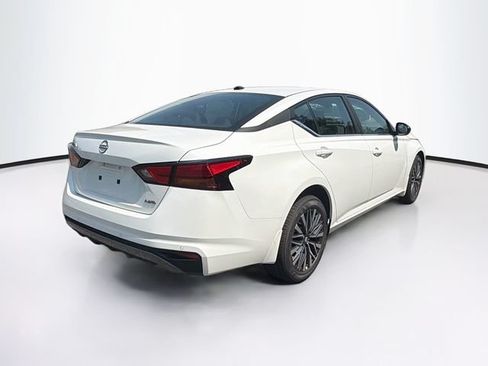 New 2026 Nissan Altima 2.5 SV AWD/4WD image 9