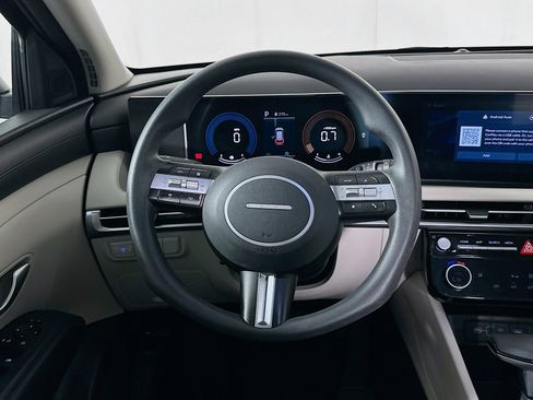 Used 2025 Hyundai Tucson SEL image 17