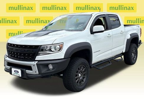 Used 2022 Chevrolet Colorado ZR2 w/ Colorado ZR2 Bison Edition AWD/4WD image 12