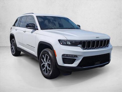 New 2025 Jeep Grand Cherokee Limited image 3