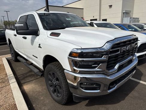 Used 2025 RAM 2500 Big Horn AWD/4WD image 1