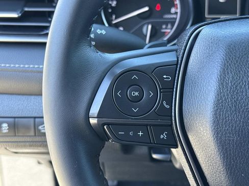 Used 2024 Toyota Camry SE image 39