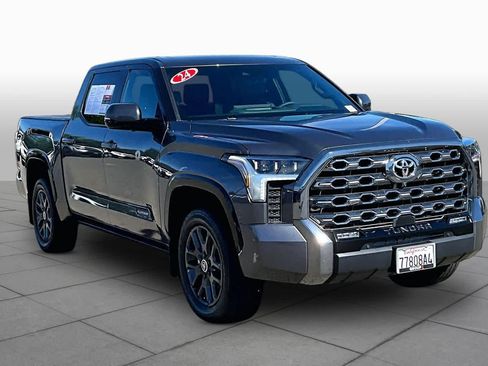 Used 2024 Toyota Tundra Platinum AWD/4WD image 2