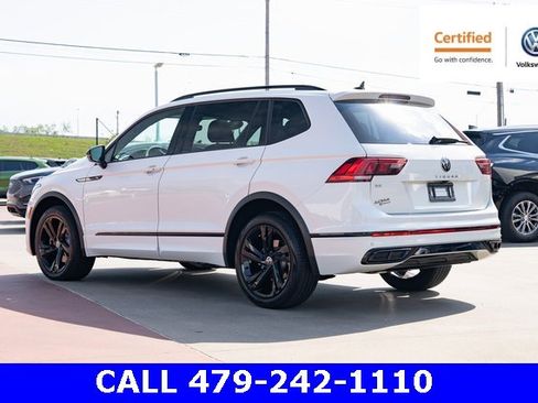 Certified 2023 Volkswagen Tiguan SE R-Line image 4