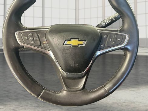 Used 2025 Chevrolet Equinox LT image 16