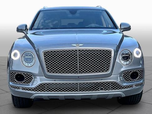Used 2017 Bentley Bentayga AWD/4WD image 4