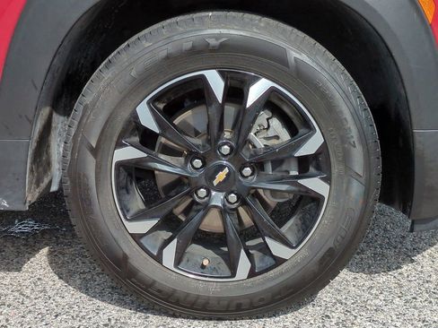 Used 2021 Chevrolet TrailBlazer LT w/ Premium Seating Package image 11