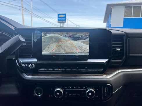 Used 2024 GMC Sierra 1500 Elevation image 26