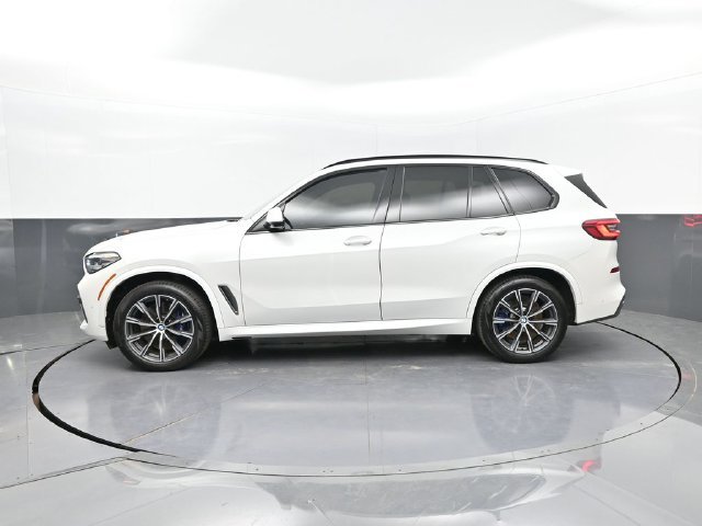 Used 2020 BMW X5 M50i w/ Premium Package AWD/4WD image 2