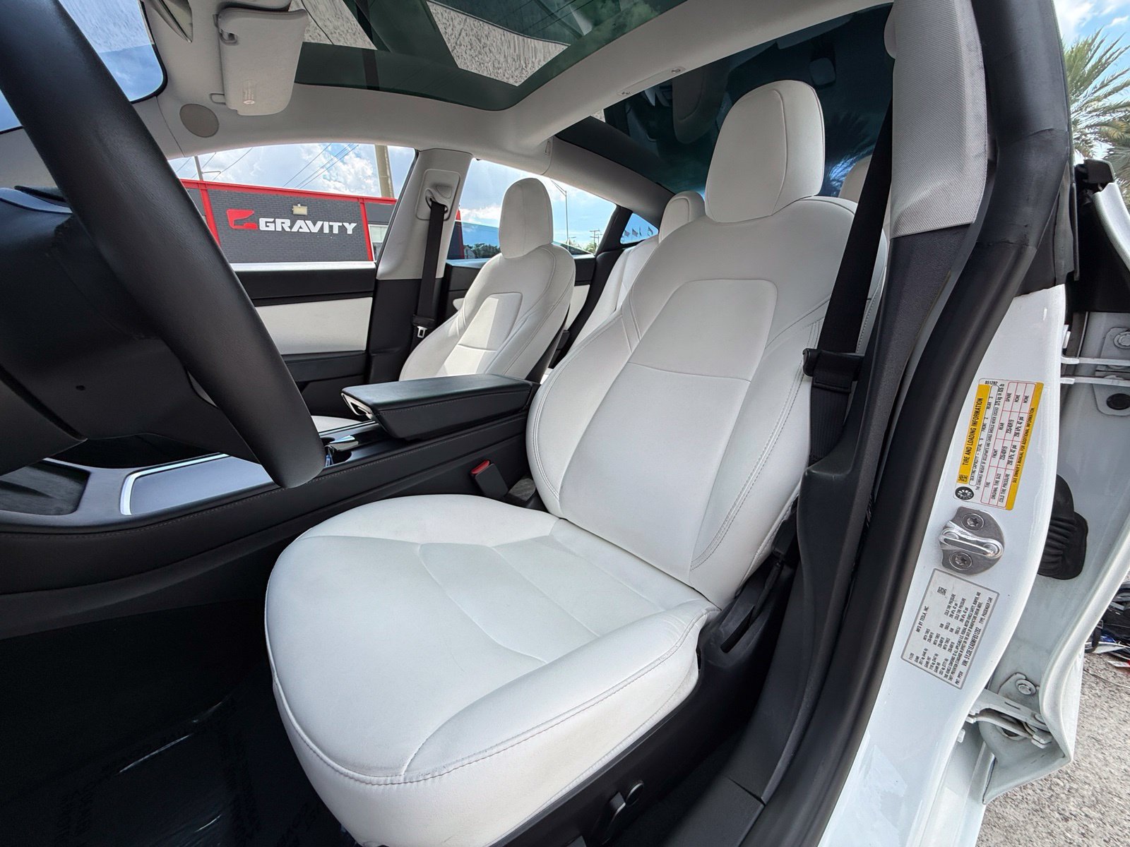 Used 2021 Tesla Model 3 Standard Range Plus RWD image 15