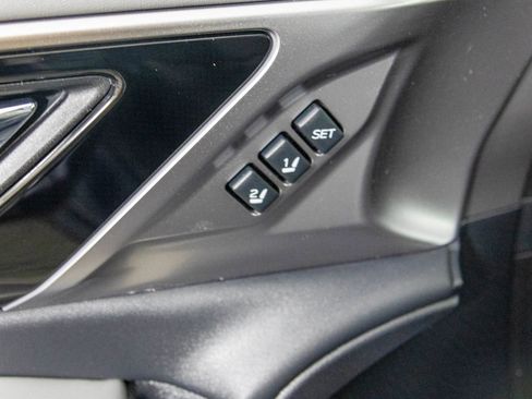 Used 2023 Subaru Outback Limited image 41