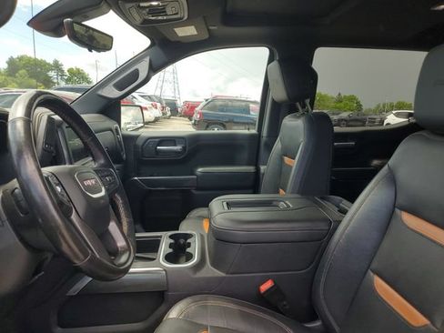 Used 2021 GMC Sierra 1500 AT4 w/ Technology Package AWD/4WD image 11