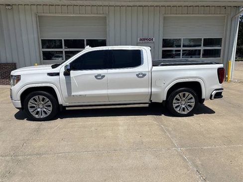 Used 2022 GMC Sierra 1500 Denali w/ Denali Reserve Package AWD/4WD image 1