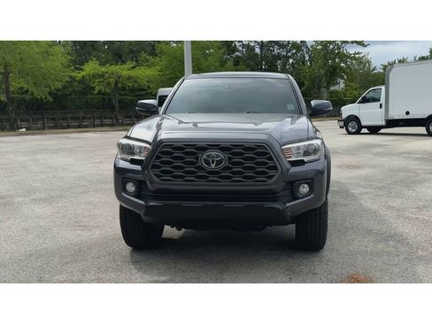 Used 2021 Toyota Tacoma TRD Off-Road w/ Technology Package AWD/4WD image 3