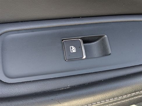 Used 2022 INFINITI QX60 Sensory w/ Cargo Package image 30