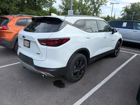 Used 2023 Chevrolet Blazer LT w/ Convenience Package FWD image 4