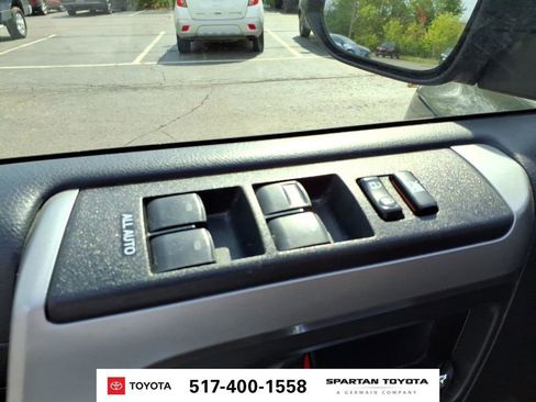 Used 2022 Toyota 4Runner SR5 AWD/4WD image 14