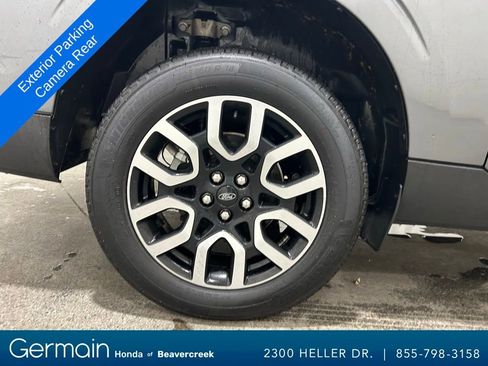 Used 2024 Ford Maverick Lariat image 12