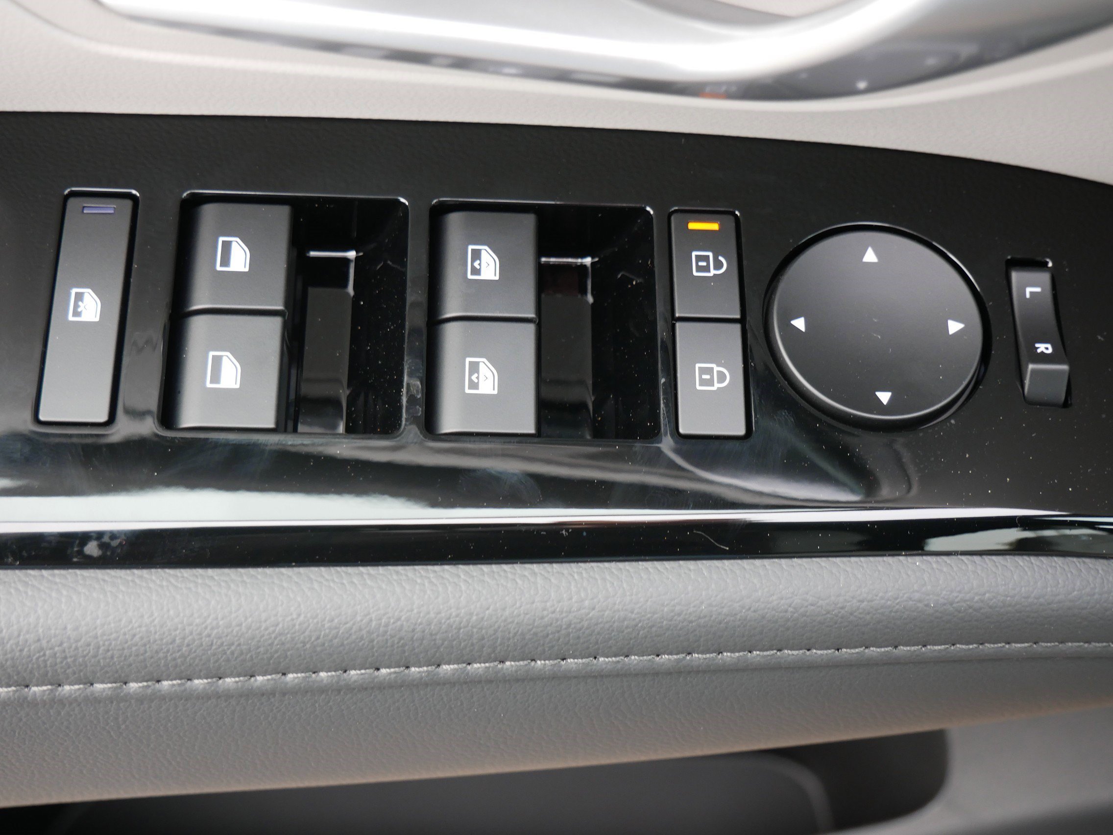 New 2026 Hyundai Tucson Limited AWD/4WD image 12