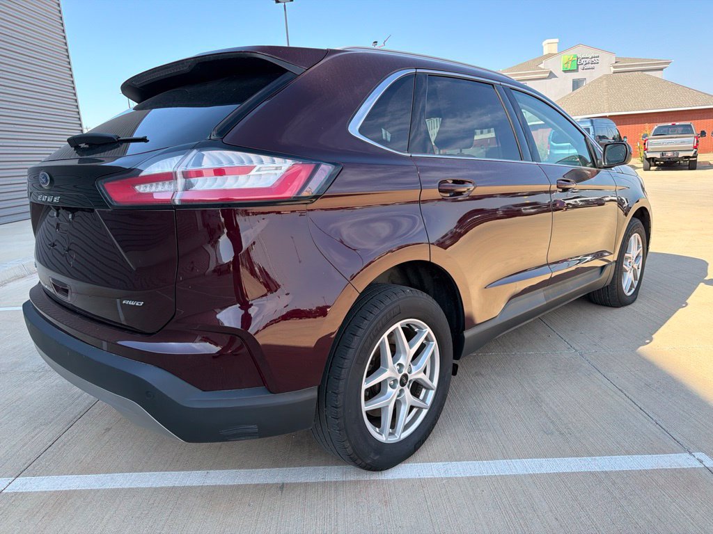 Used 2024 Ford Edge SEL w/ Convenience Package AWD/4WD image 3