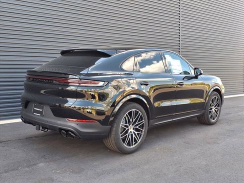 New 2026 Porsche Cayenne Coupe image 27