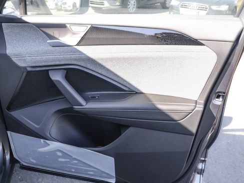 New 2026 Volkswagen Tiguan S image 42