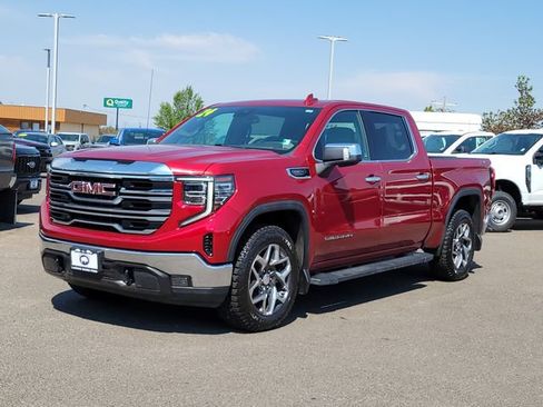 Used 2024 GMC Sierra 1500 SLT AWD/4WD image 1