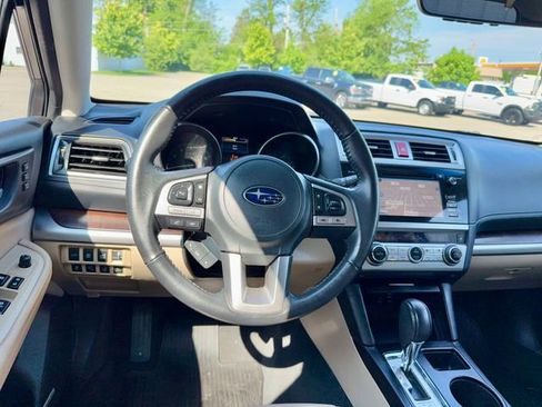 Used 2017 Subaru Outback 3.6R Limited AWD/4WD image 16
