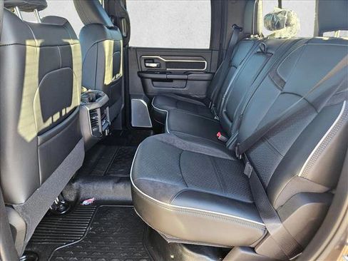 New 2026 RAM 4500 4x4 Crew Cab DRW w/ Laramie Trim Package image 17