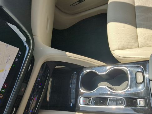 Used 2023 Buick Envision Avenir FWD image 19