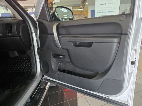 Used 2013 Chevrolet Silverado 1500 LT AWD/4WD image 12