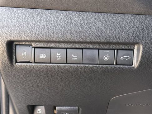 Used 2021 Toyota Venza Limited AWD/4WD image 22