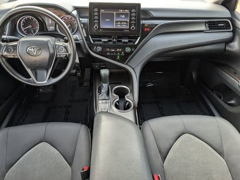 Used 2022 Toyota Camry LE FWD image 11
