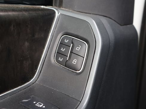 Used 2023 Ford F250 Lariat w/ Sport Appearance Package AWD/4WD image 15