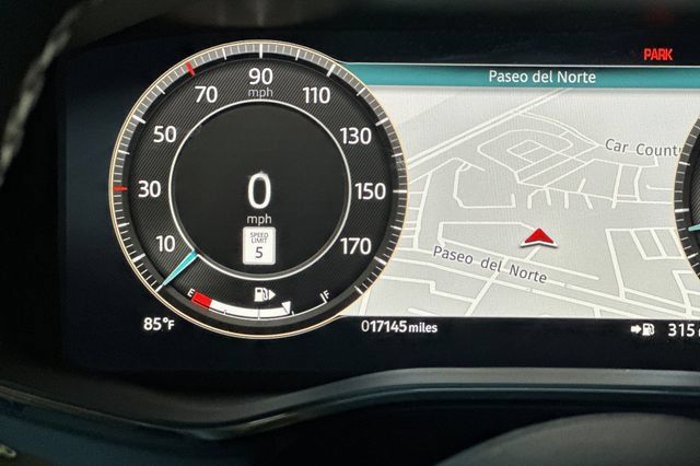 Certified 2024 Jaguar F-PACE R-Dynamic S AWD/4WD image 27