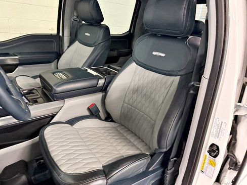 Used 2023 Ford F150 Limited image 22