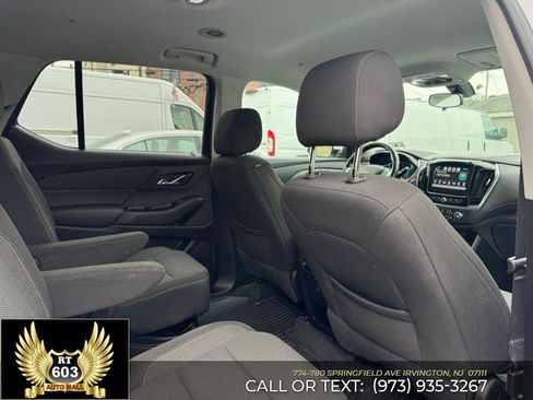 Used 2019 Chevrolet Traverse LT image 14