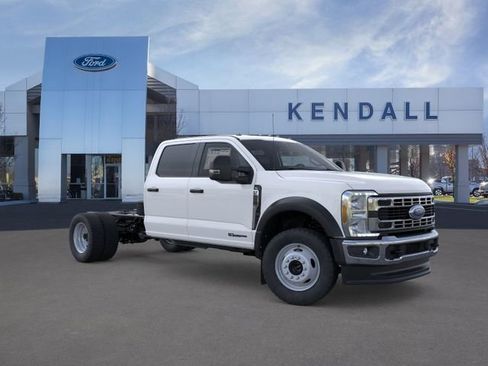 New 2026 Ford F550 4x4 Crew Cab image 7