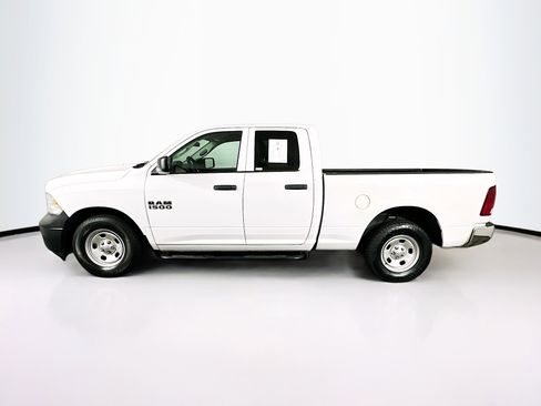 Used 2017 RAM 1500 Tradesman RWD image 4