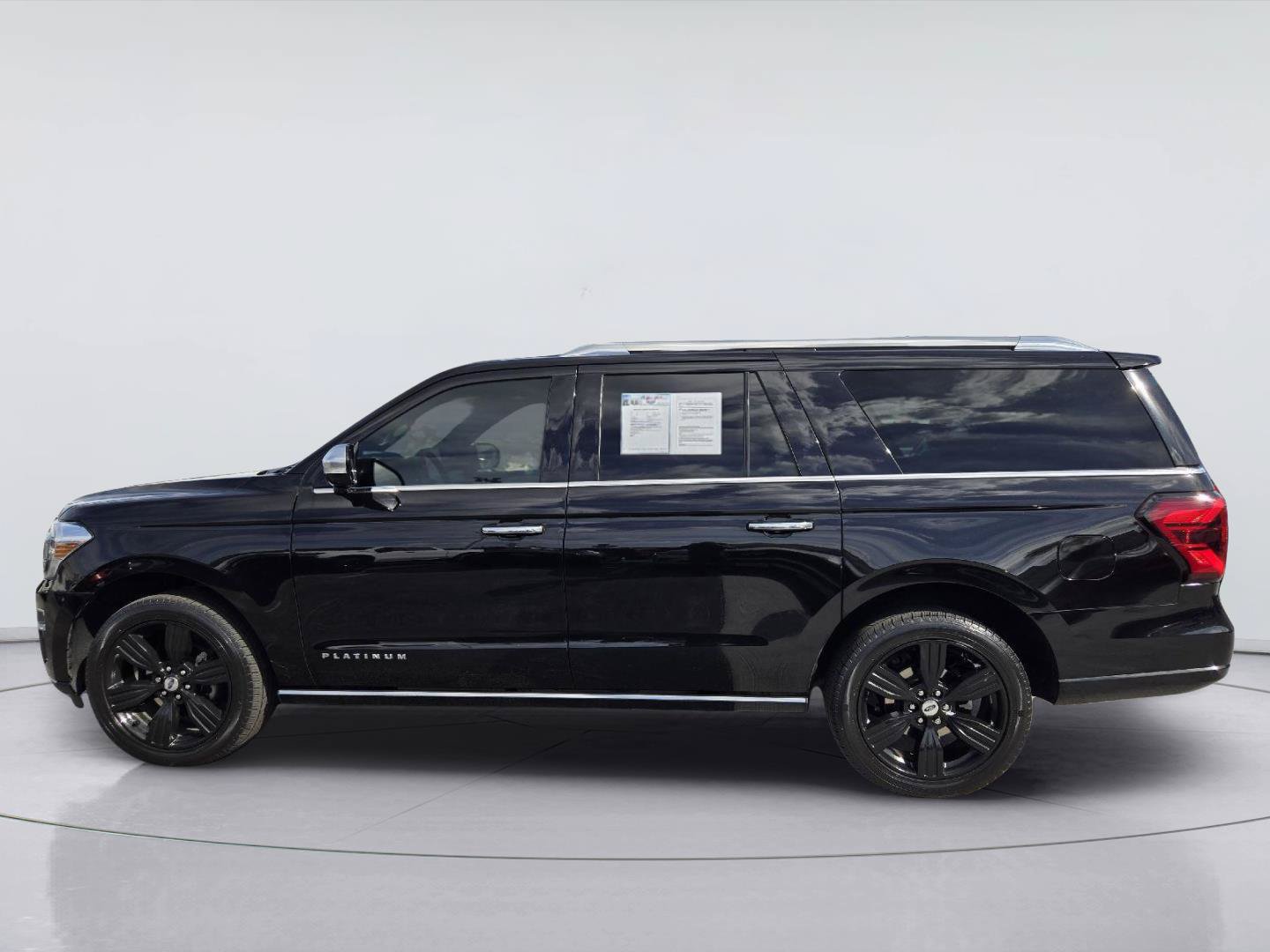 Used 2023 Ford Expedition Max Platinum RWD image 5