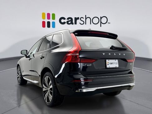 Used 2022 Volvo XC60 B5 Inscription w/ Climate Package image 3
