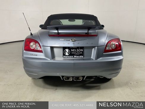 Used 2007 Chrysler Crossfire Limited RWD image 7