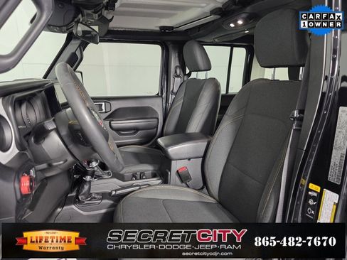 Used 2024 Jeep Wrangler Sport S image 10