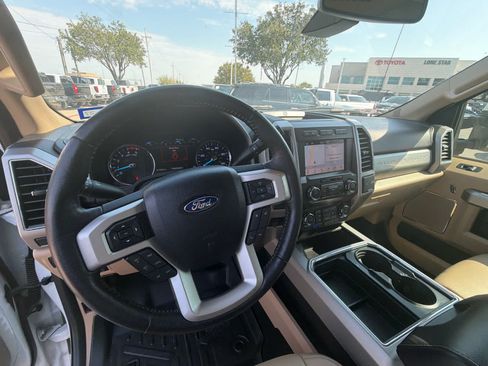 Used 2019 Ford F250 Lariat w/ Lariat Ultimate Package AWD/4WD image 8
