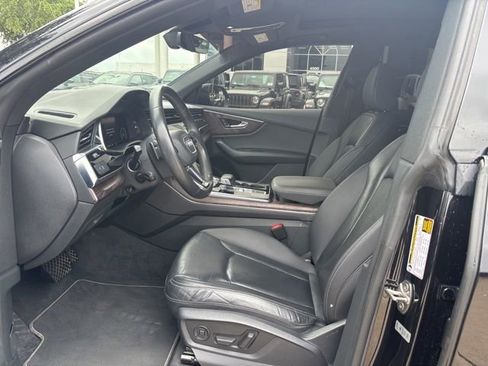 Used 2019 Audi Q8 Premium Plus AWD/4WD image 7