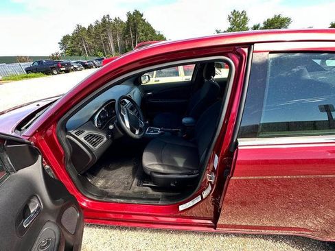 Used 2013 Chrysler 200 Touring FWD image 21