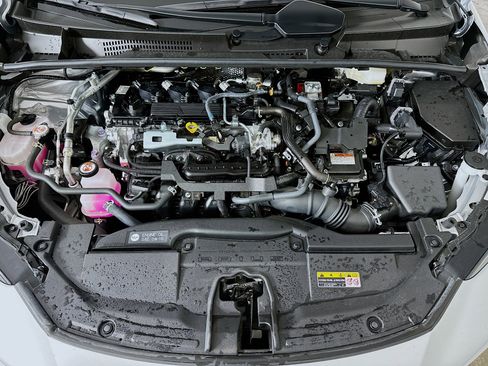 Used 2025 Toyota Prius LE image 31