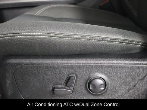 Used 2023 RAM 1500 Big Horn AWD/4WD image 23